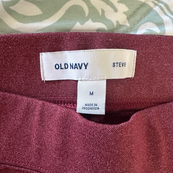 Women's Old Navy Stevie Burgundy Ponte Pants – Size Medium - Picture 3 of 3